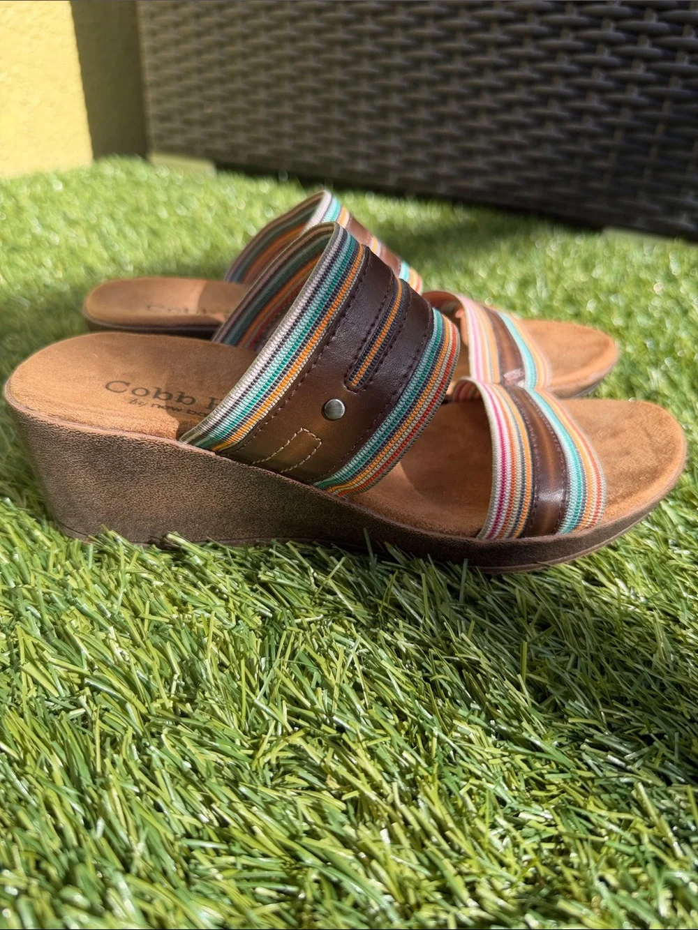Cobb Hill by New Balance Brown Wedge Sandals w/ Multicolor Striped Straps size 6